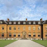 Newport House Sleeps 5 Near Junction 27 On M4