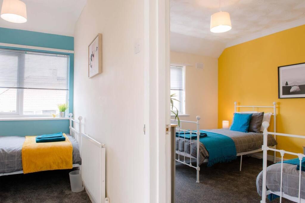 Holiday home Newport House Sleeps 5 Near Junction 27 On M4 Newport (Gwent)