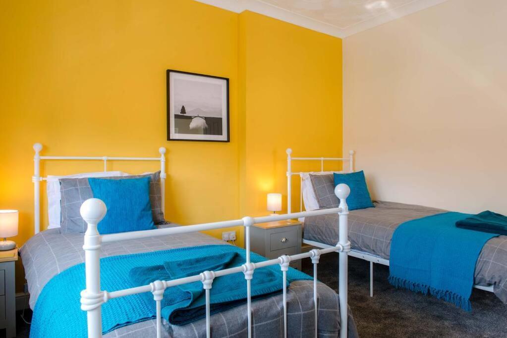 Holiday home Newport House Sleeps 5 Near Junction 27 On M4 Newport (Gwent)