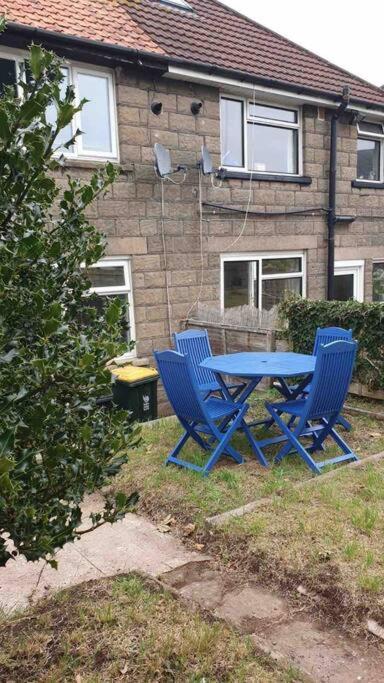 Newport House Sleeps 5 Near Junction 27 On M4 Newport (Gwent)