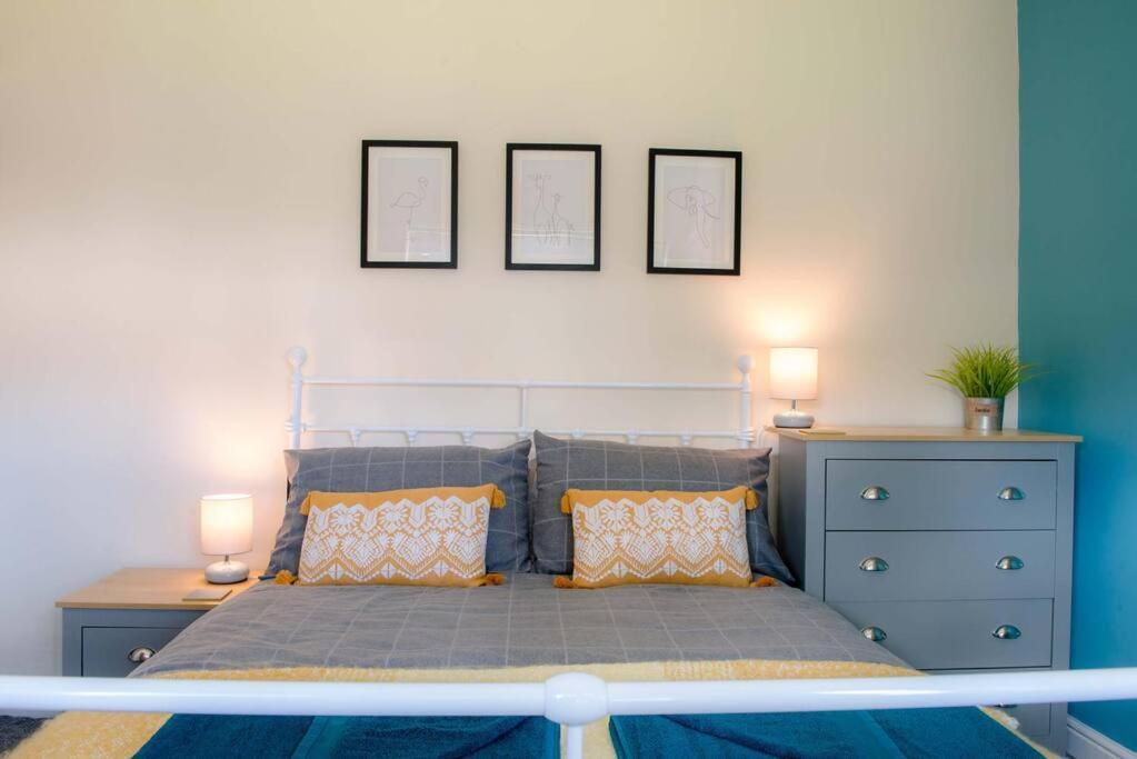 Newport House Sleeps 5 Near Junction 27 On M4