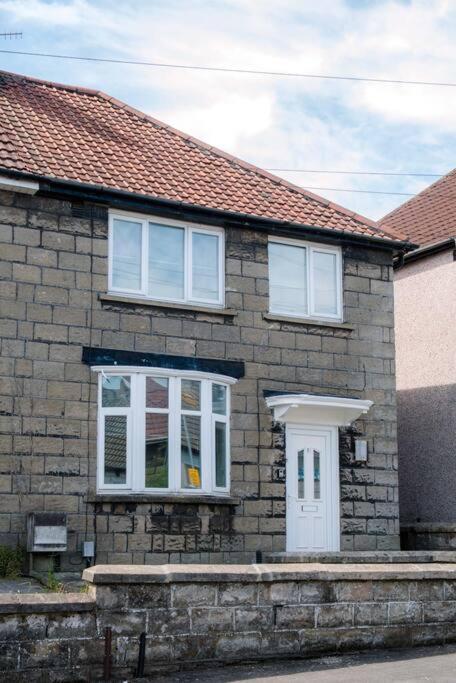 Newport House Sleeps 5 Near Junction 27 On M4